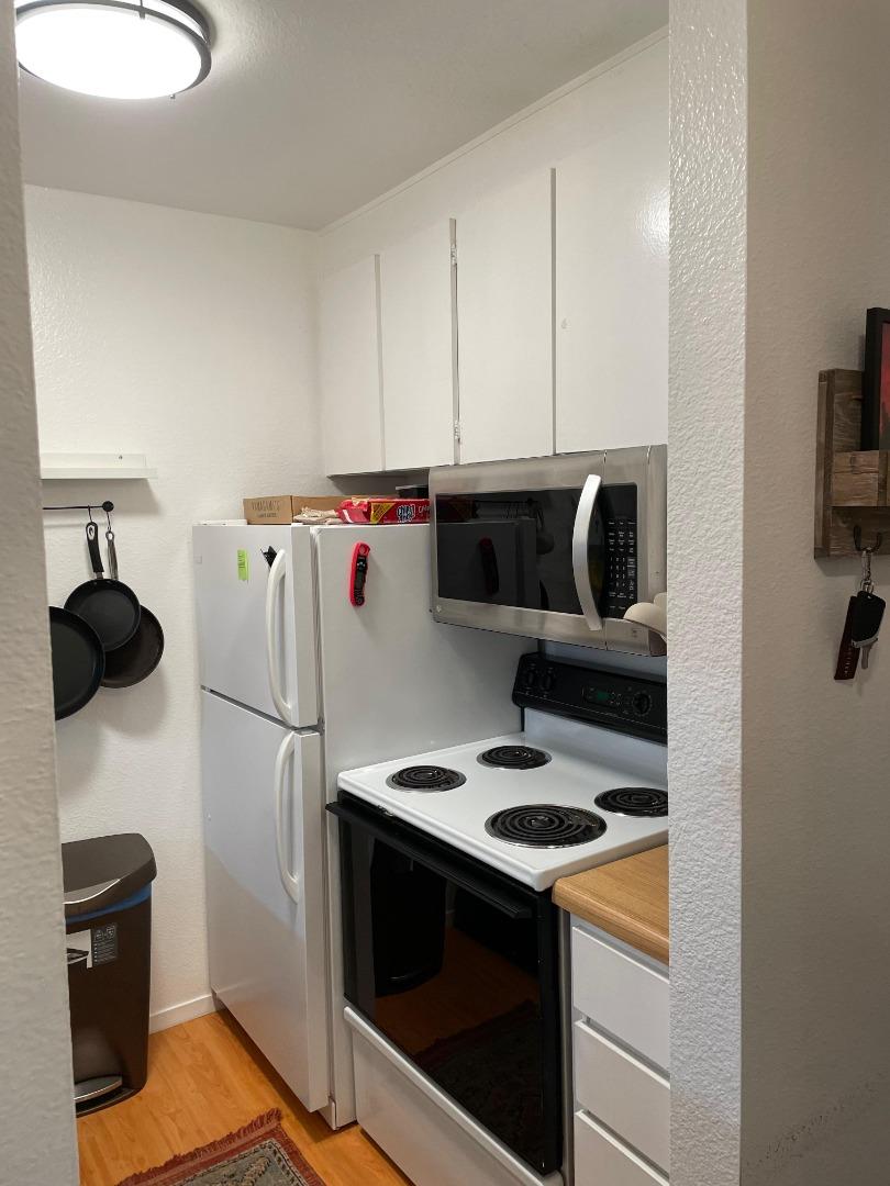 Detail Gallery Image 3 of 36 For 5232 Shelter Creek Ln, San Bruno,  CA 94066 - 0 Beds | 1 Baths