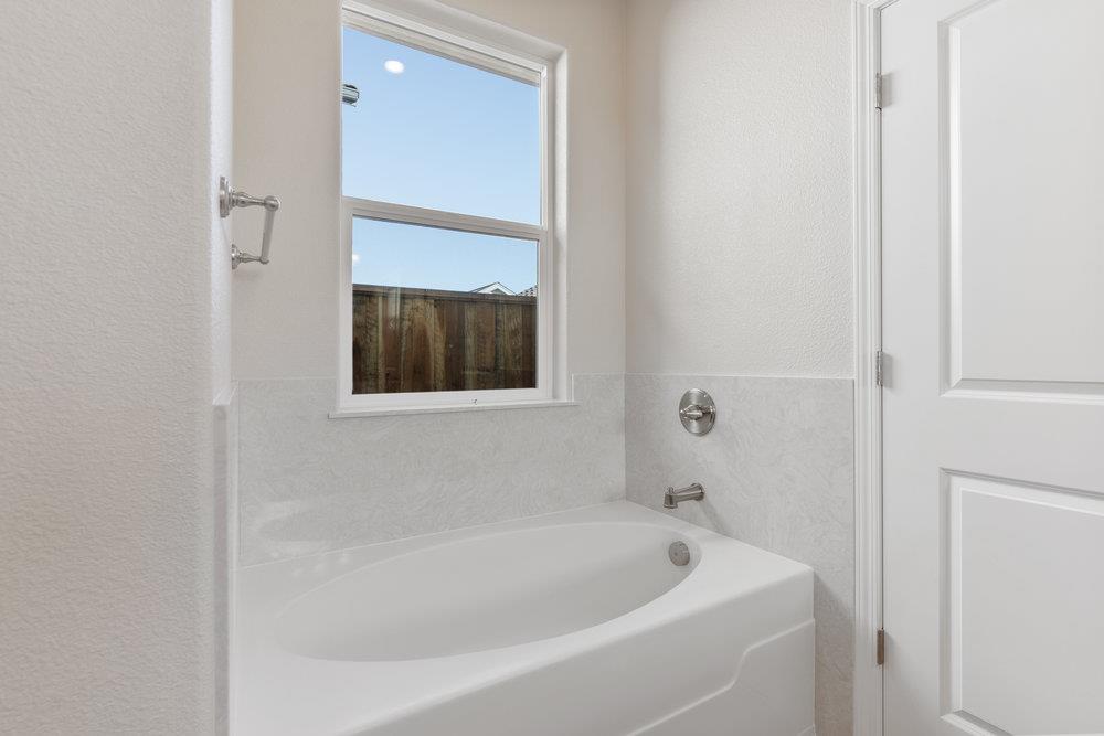 Detail Gallery Image 25 of 38 For 772 Livingston, King City,  CA 93930 - 4 Beds | 2/1 Baths