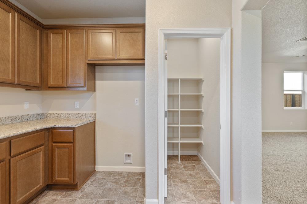 Detail Gallery Image 9 of 38 For 772 Livingston, King City,  CA 93930 - 4 Beds | 2/1 Baths