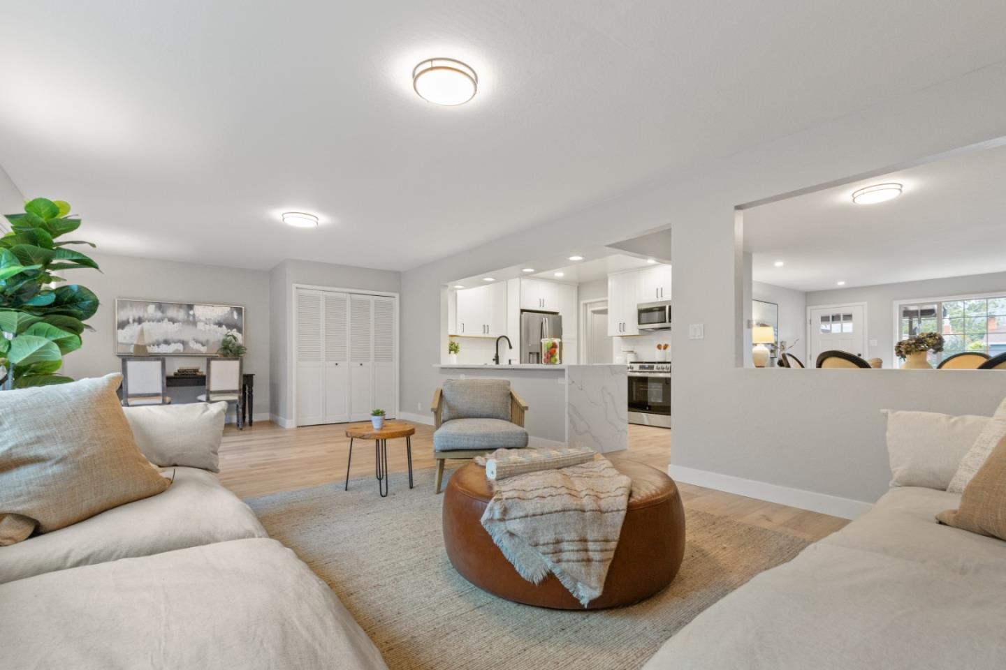 Detail Gallery Image 12 of 38 For 1416 Flores Dr, Pacifica,  CA 94044 - 4 Beds | 3 Baths