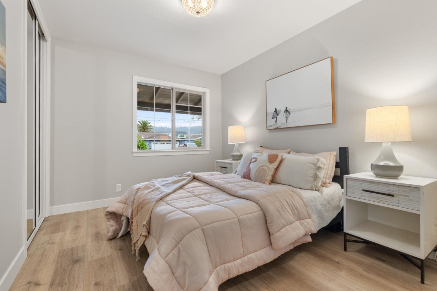 Detail Gallery Image 13 of 38 For 1416 Flores Dr, Pacifica,  CA 94044 - 4 Beds | 3 Baths