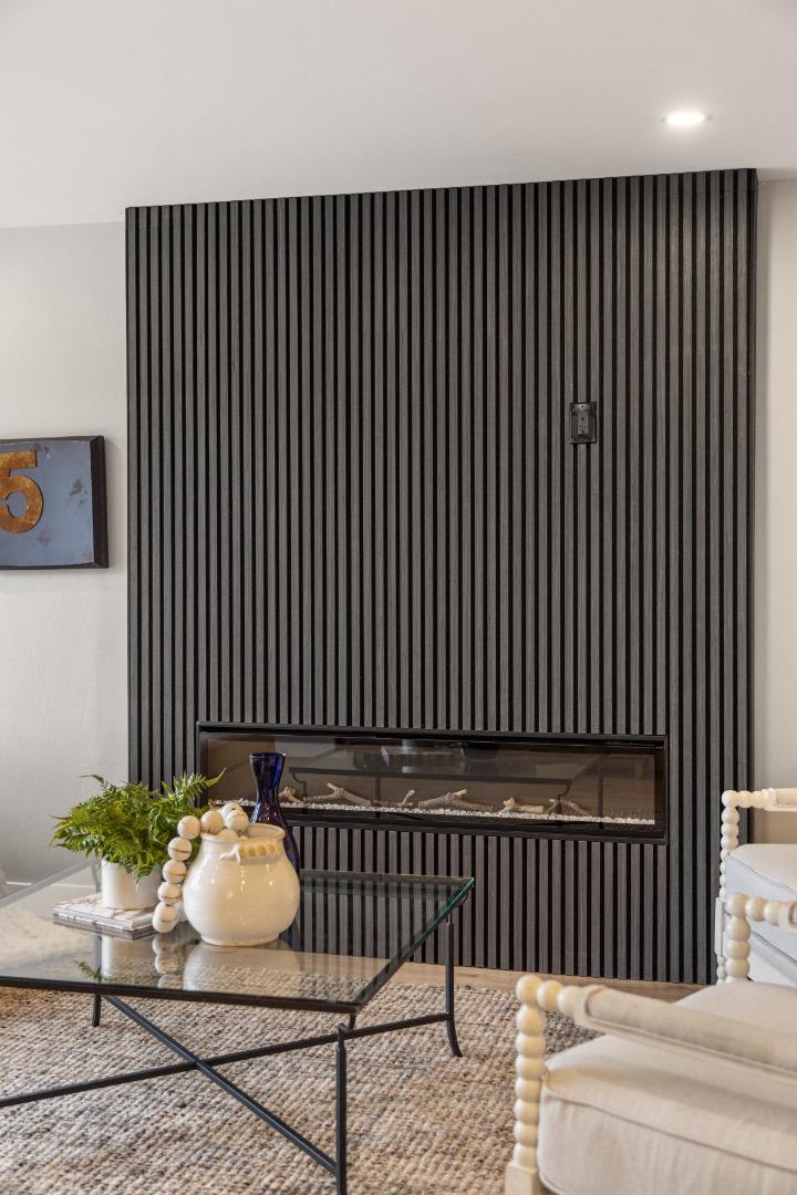 Detail Gallery Image 4 of 38 For 1416 Flores Dr, Pacifica,  CA 94044 - 4 Beds | 3 Baths