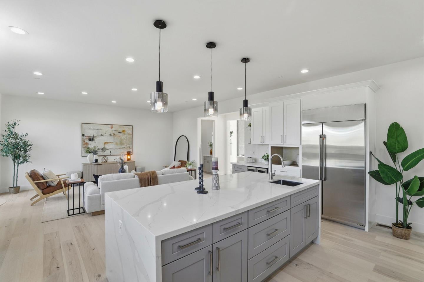 Detail Gallery Image 17 of 63 For 1685 Zinnia Ln, San Jose,  CA 95124 - 5 Beds | 5/1 Baths