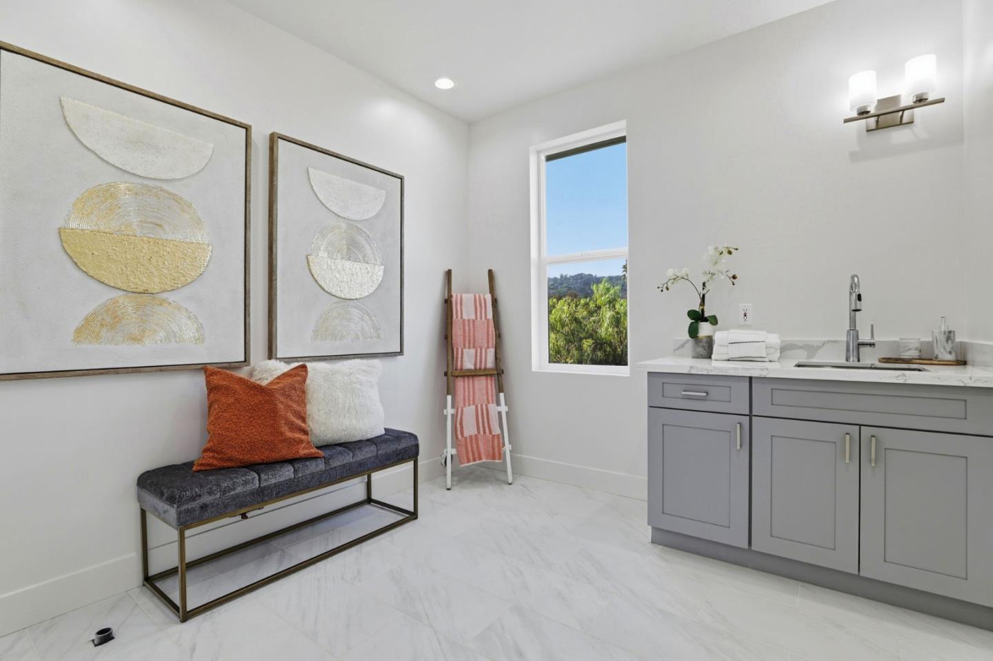 Detail Gallery Image 37 of 63 For 1685 Zinnia Ln, San Jose,  CA 95124 - 5 Beds | 5/1 Baths