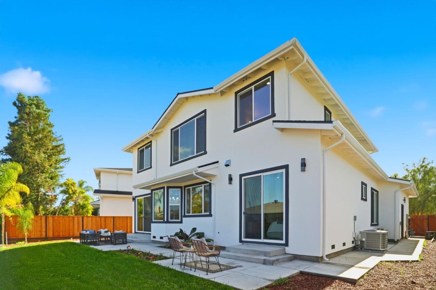 Detail Gallery Image 47 of 63 For 1685 Zinnia Ln, San Jose,  CA 95124 - 5 Beds | 5/1 Baths