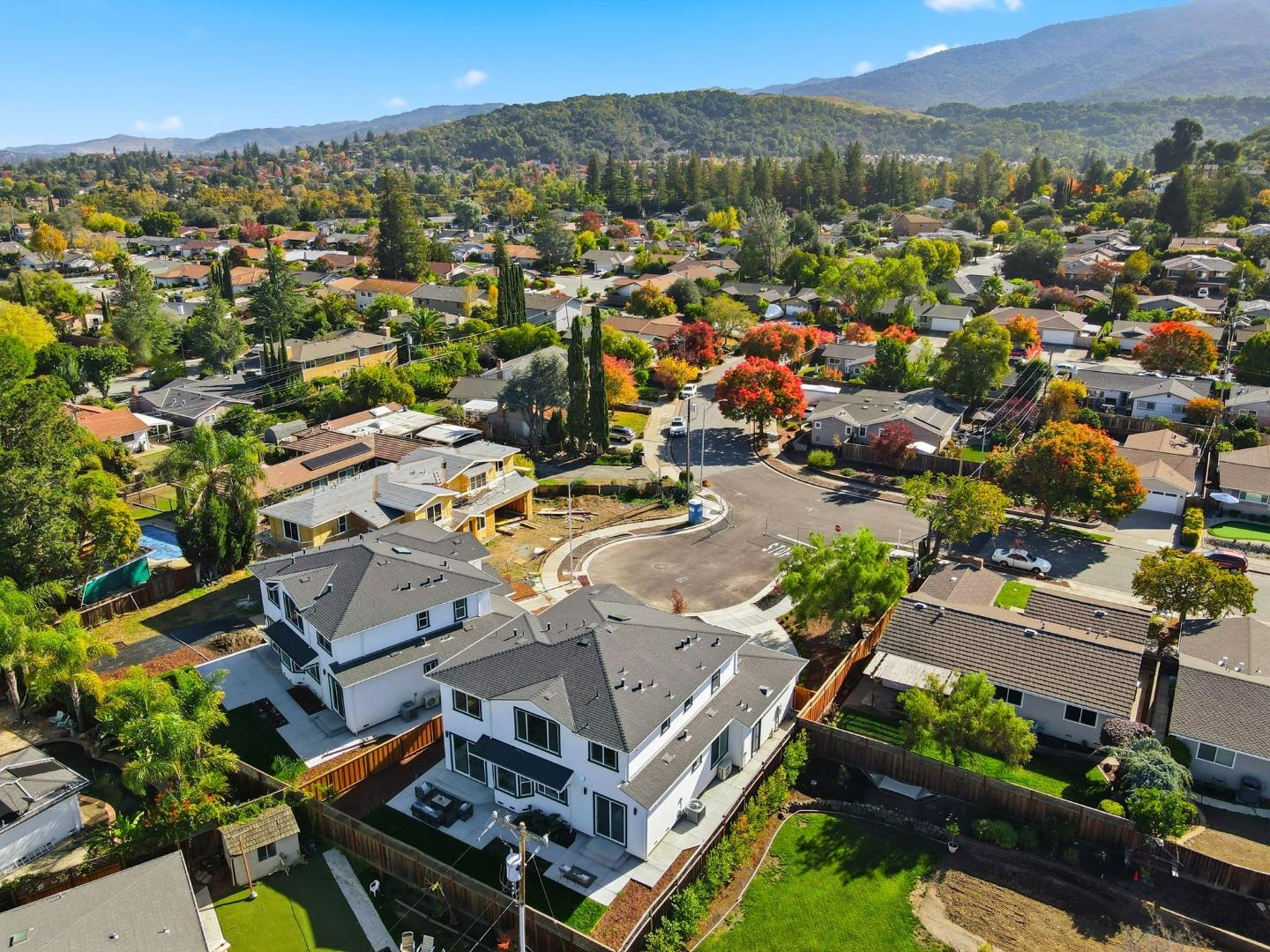 Detail Gallery Image 55 of 63 For 1685 Zinnia Ln, San Jose,  CA 95124 - 5 Beds | 5/1 Baths