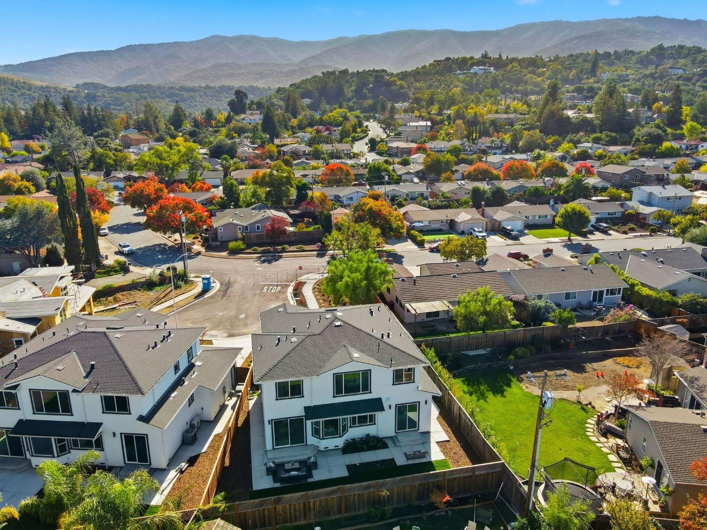 Detail Gallery Image 56 of 63 For 1685 Zinnia Ln, San Jose,  CA 95124 - 5 Beds | 5/1 Baths