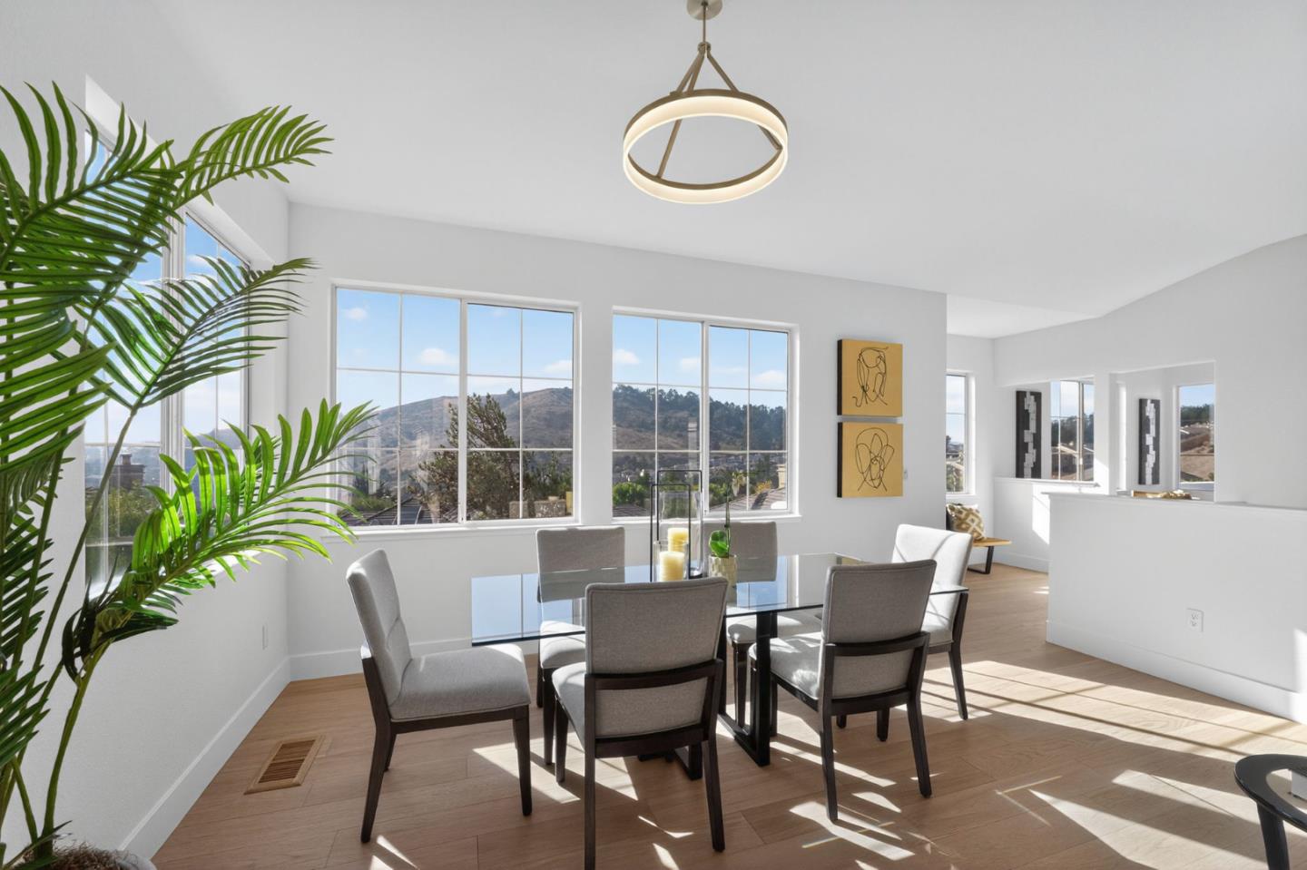 Detail Gallery Image 11 of 55 For 83 Parkgrove Dr, South San Francisco,  CA 94080 - 4 Beds | 2/1 Baths