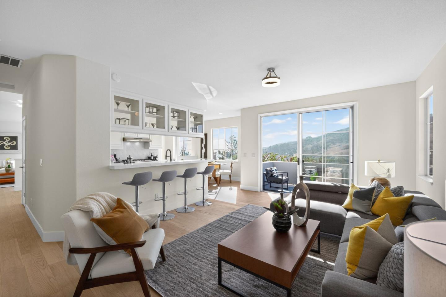 Detail Gallery Image 12 of 55 For 83 Parkgrove Dr, South San Francisco,  CA 94080 - 4 Beds | 2/1 Baths