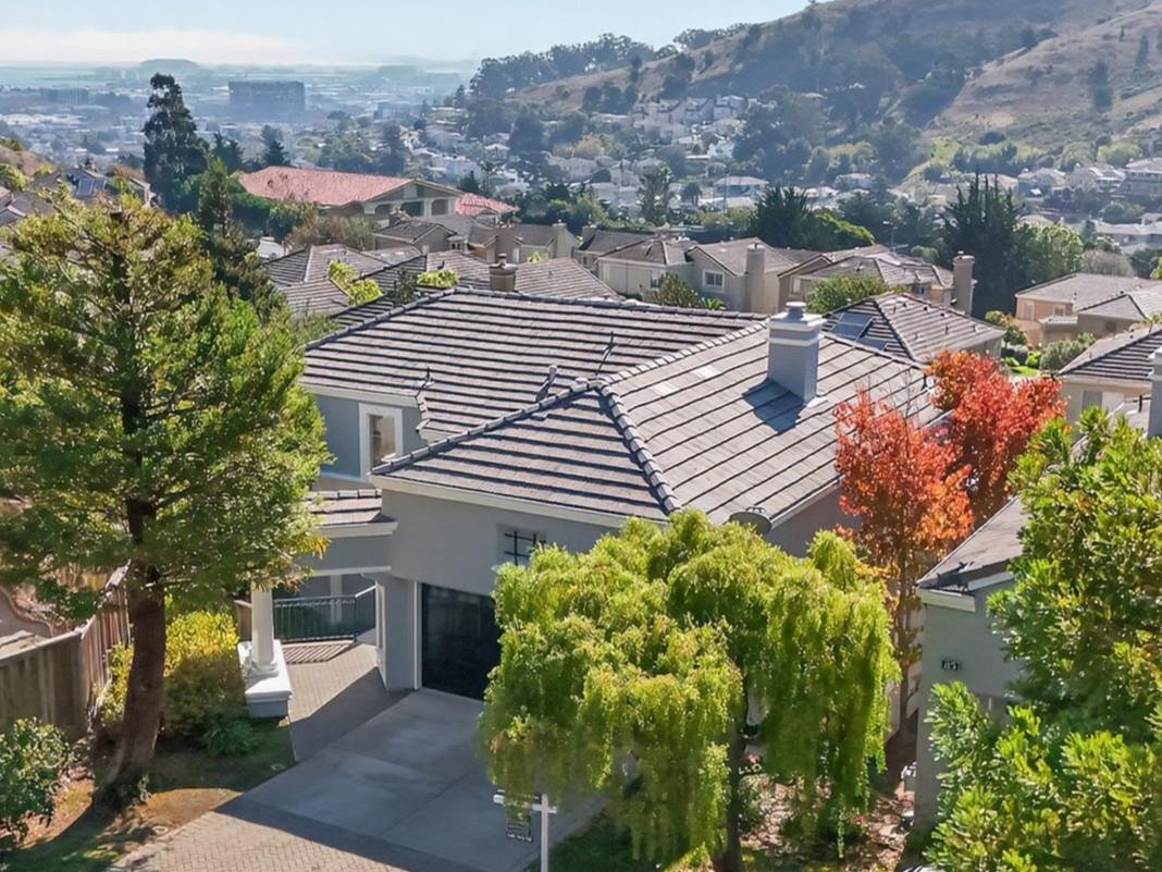 Detail Gallery Image 2 of 55 For 83 Parkgrove Dr, South San Francisco,  CA 94080 - 4 Beds | 2/1 Baths