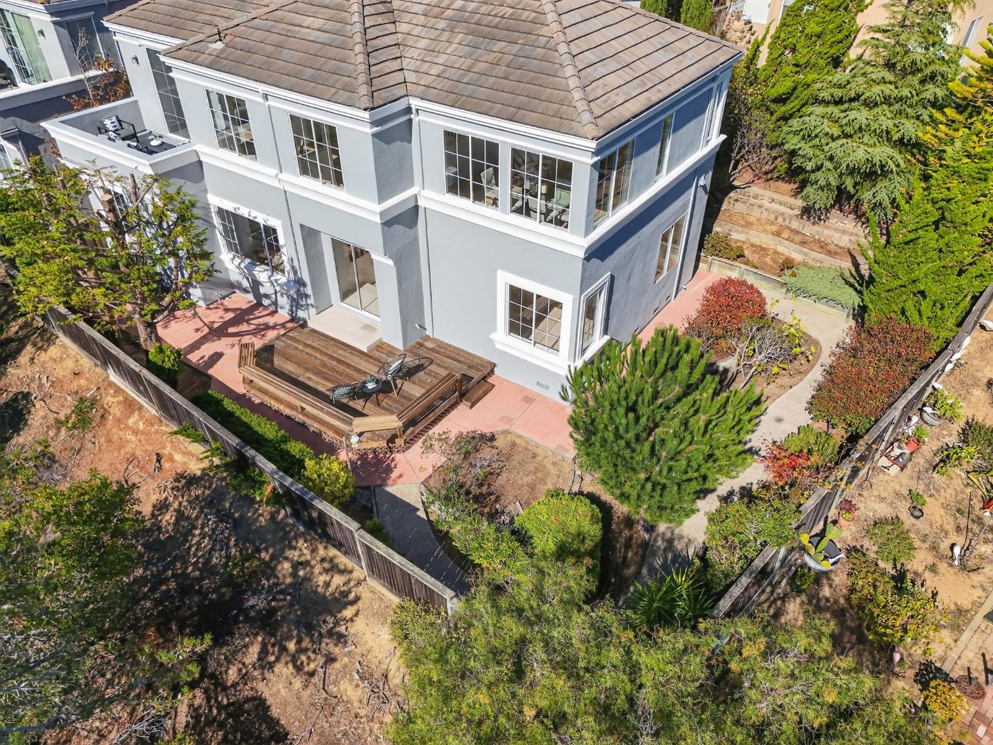 Detail Gallery Image 43 of 55 For 83 Parkgrove Dr, South San Francisco,  CA 94080 - 4 Beds | 2/1 Baths