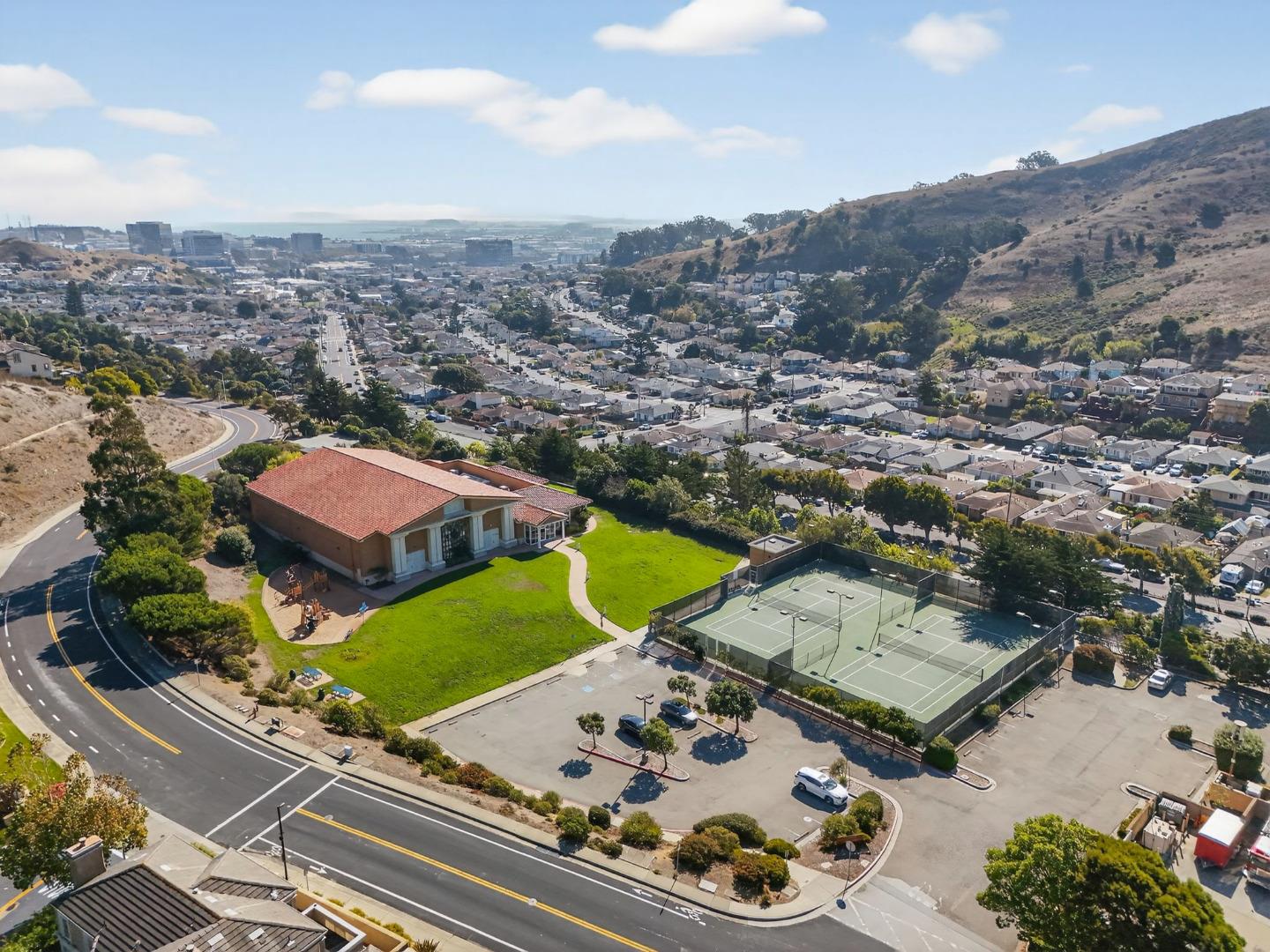 Detail Gallery Image 49 of 55 For 83 Parkgrove Dr, South San Francisco,  CA 94080 - 4 Beds | 2/1 Baths