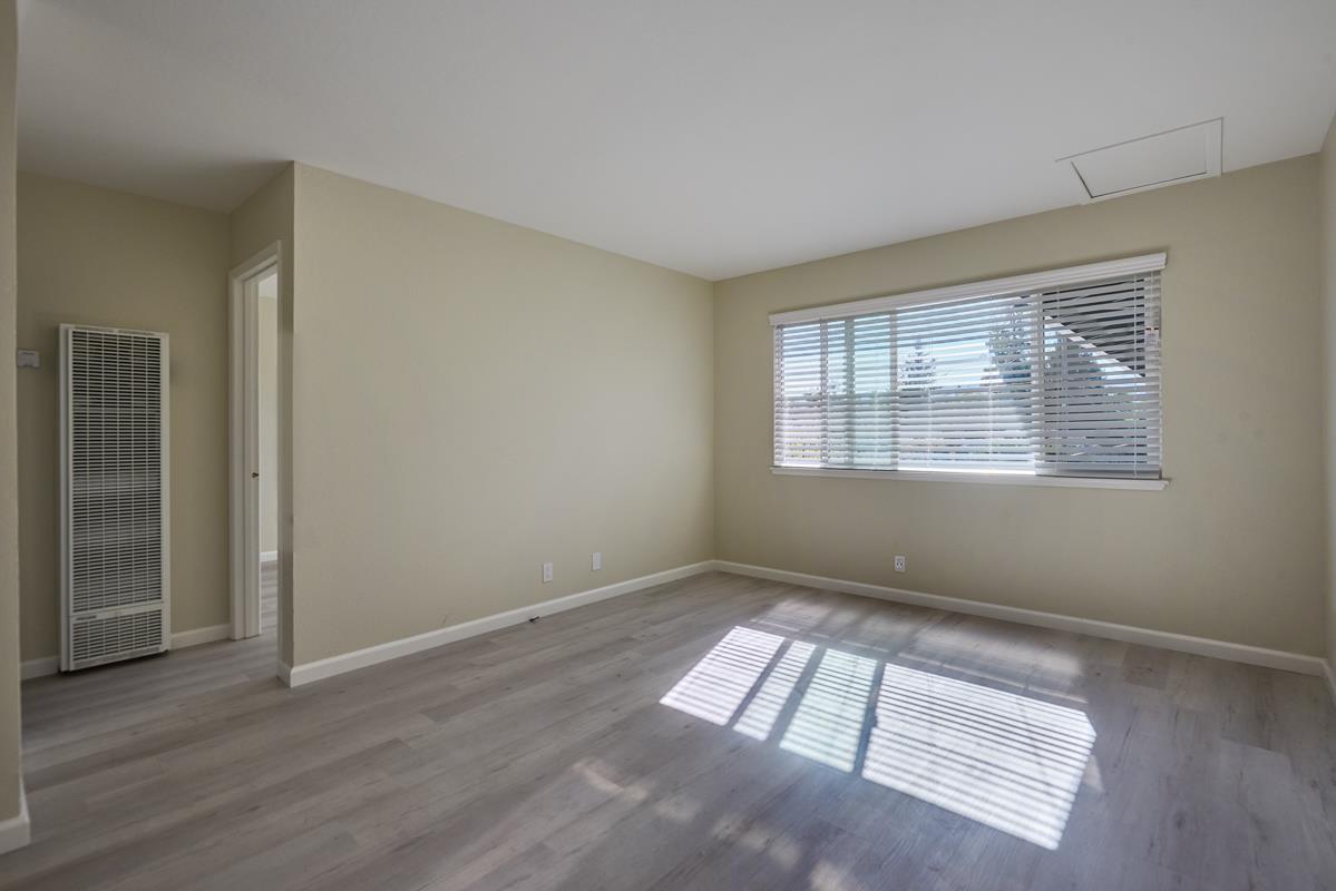 Detail Gallery Image 6 of 12 For 1151 Davis St, Redwood City,  CA 94061 - – Beds | – Baths