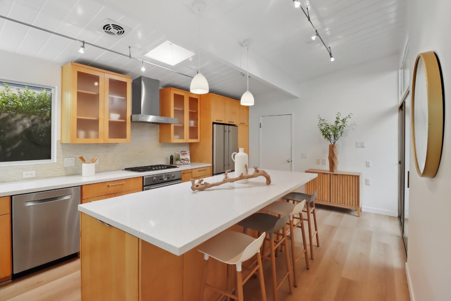 Detail Gallery Image 12 of 35 For 6179 Shadygrove, Cupertino,  CA 95014 - 4 Beds | 2 Baths