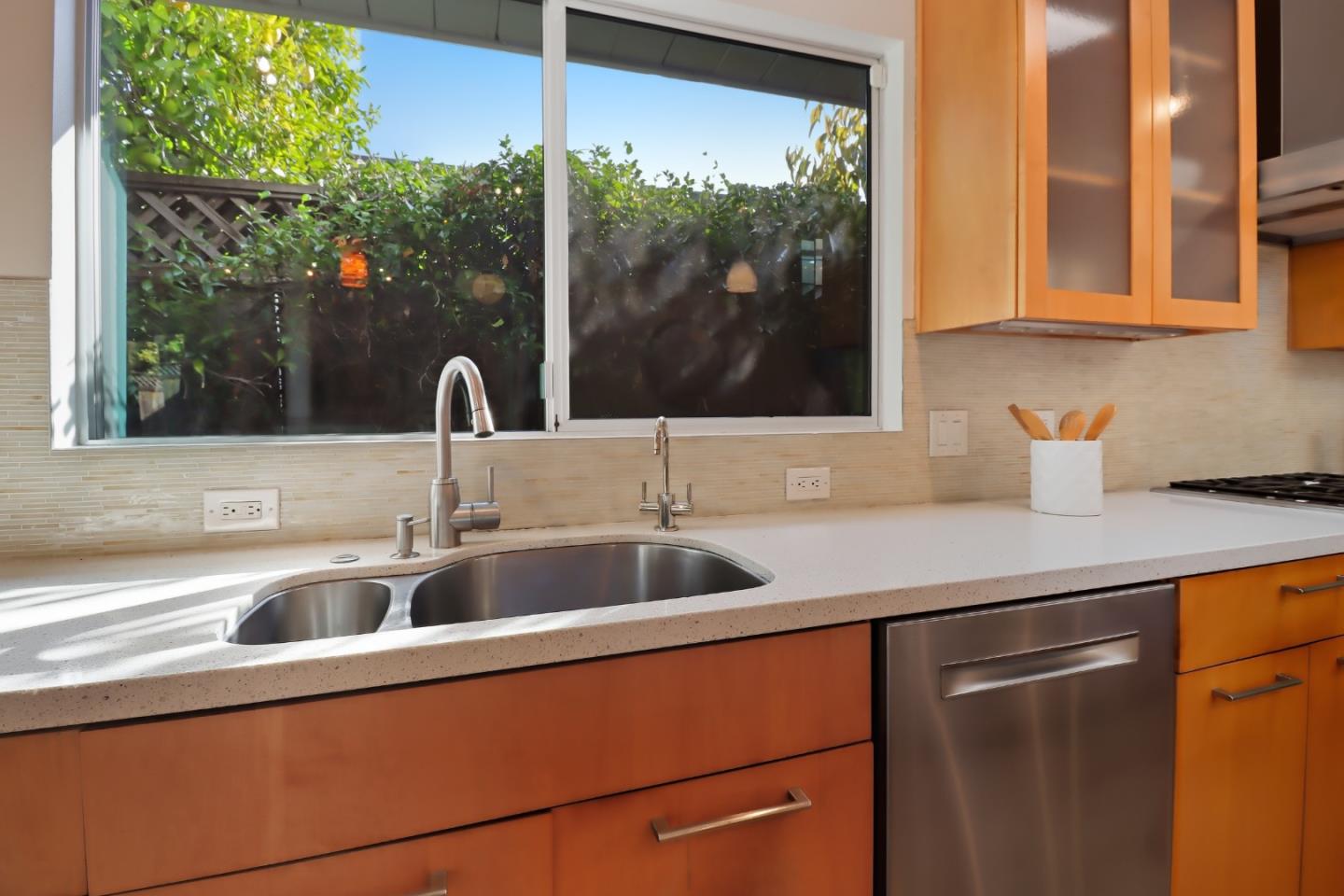 Detail Gallery Image 19 of 35 For 6179 Shadygrove, Cupertino,  CA 95014 - 4 Beds | 2 Baths