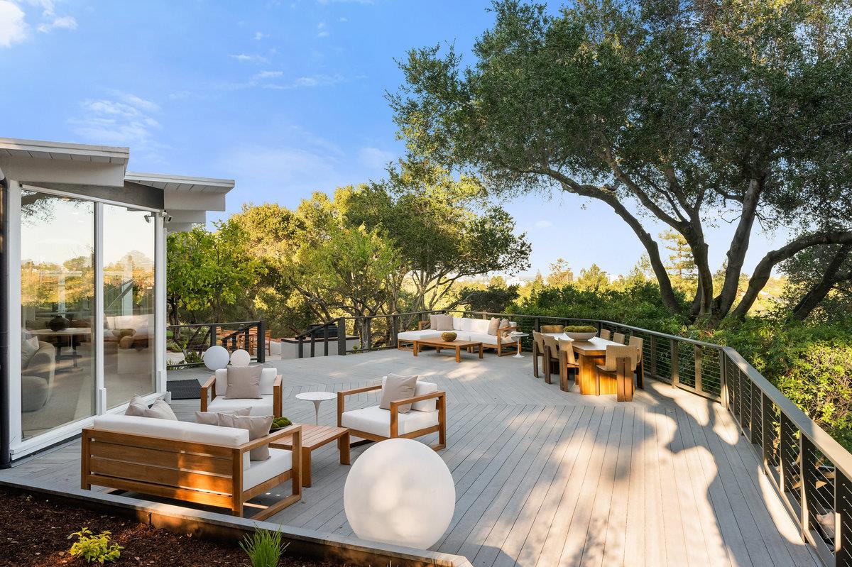 Detail Gallery Image 25 of 34 For 745 Endfield Way, Hillsborough,  CA 94010 - 4 Beds | 3 Baths