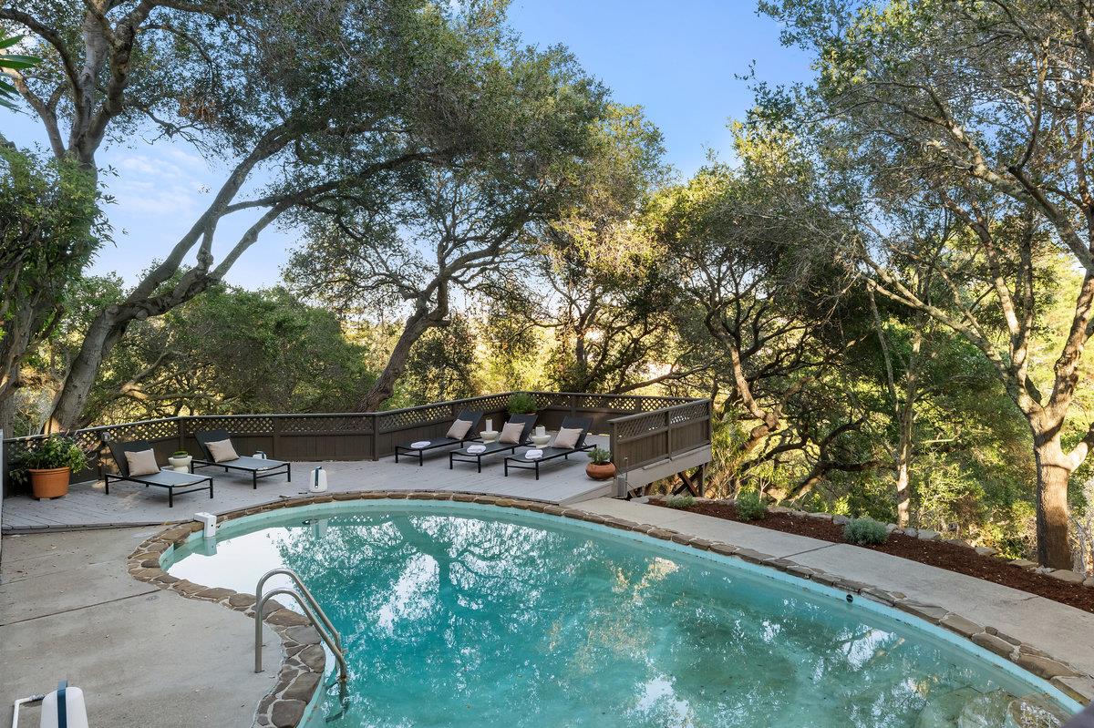 Detail Gallery Image 26 of 34 For 745 Endfield Way, Hillsborough,  CA 94010 - 4 Beds | 3 Baths