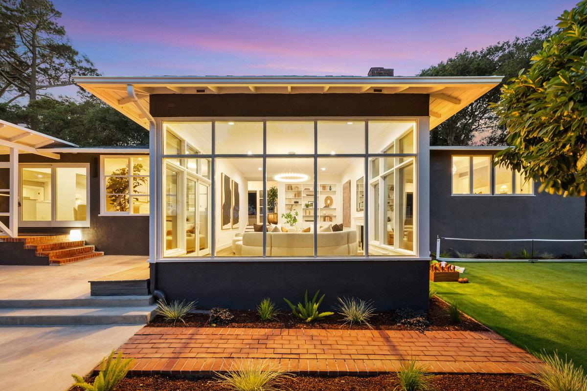 Detail Gallery Image 34 of 34 For 745 Endfield Way, Hillsborough,  CA 94010 - 4 Beds | 3 Baths