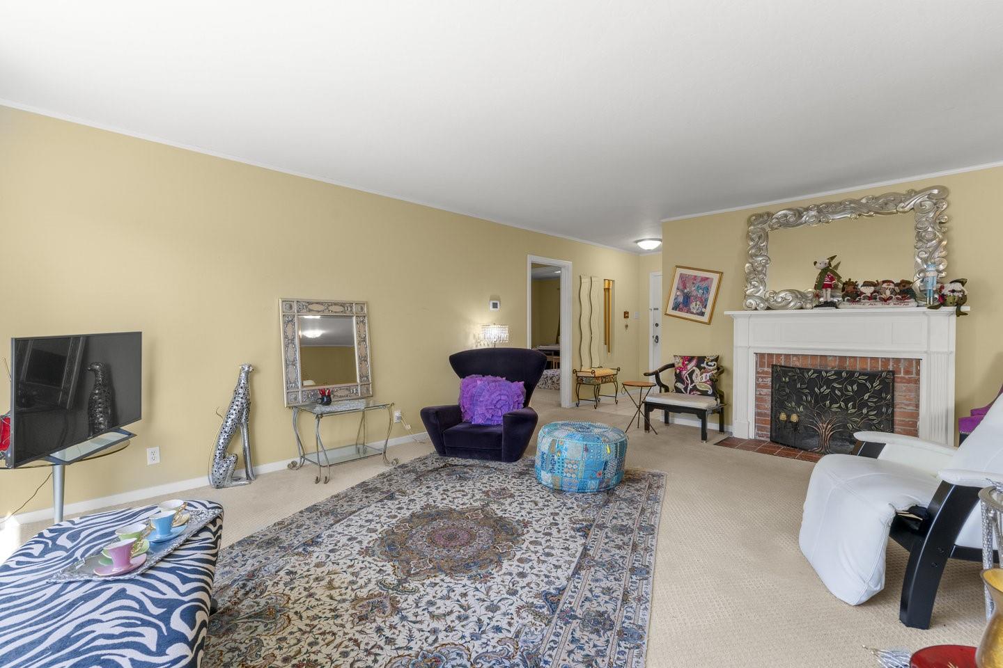 Detail Gallery Image 14 of 44 For 80 Hilltop Dr, San Carlos,  CA 94070 - 2 Beds | 1 Baths