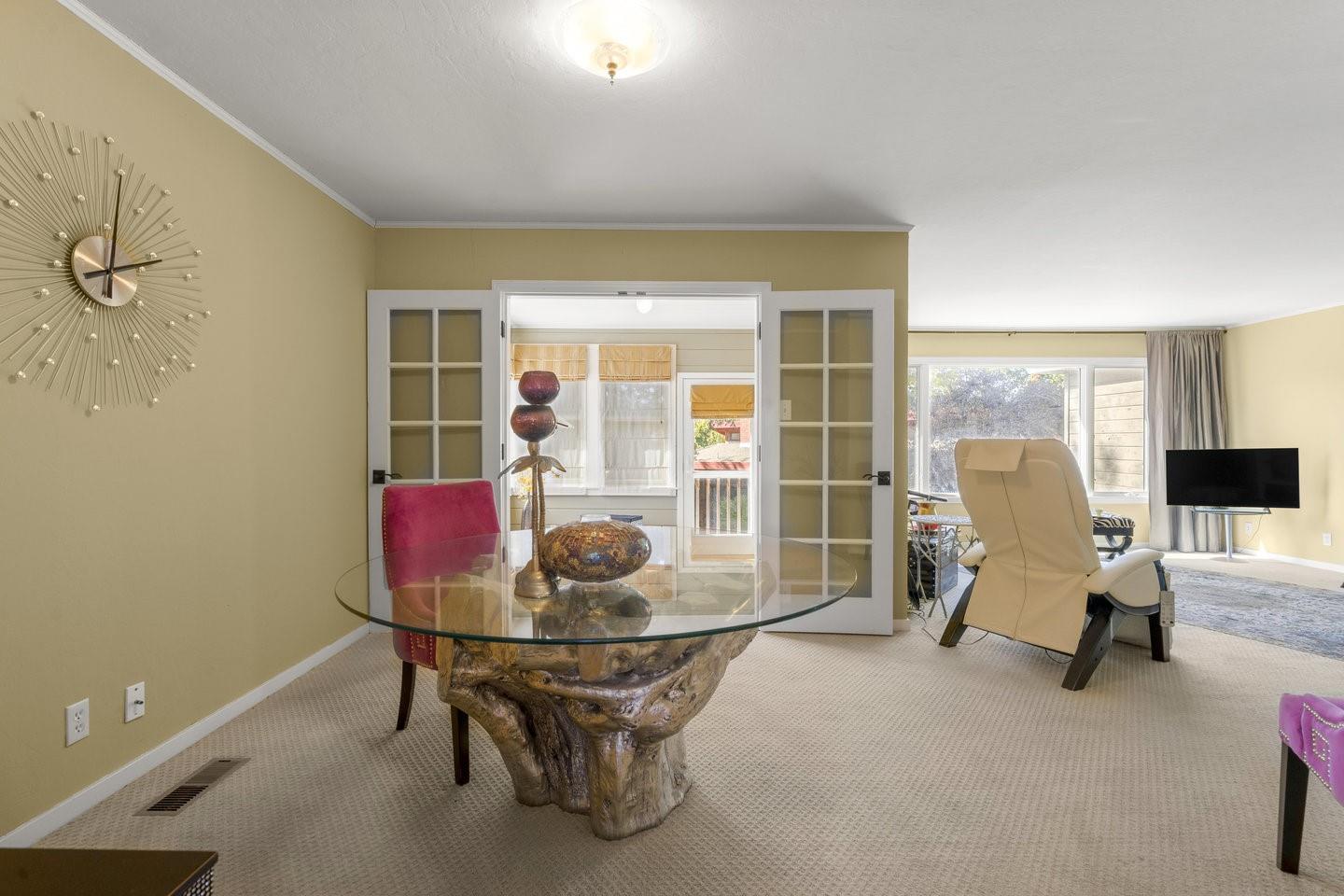 Detail Gallery Image 17 of 44 For 80 Hilltop Dr, San Carlos,  CA 94070 - 2 Beds | 1 Baths