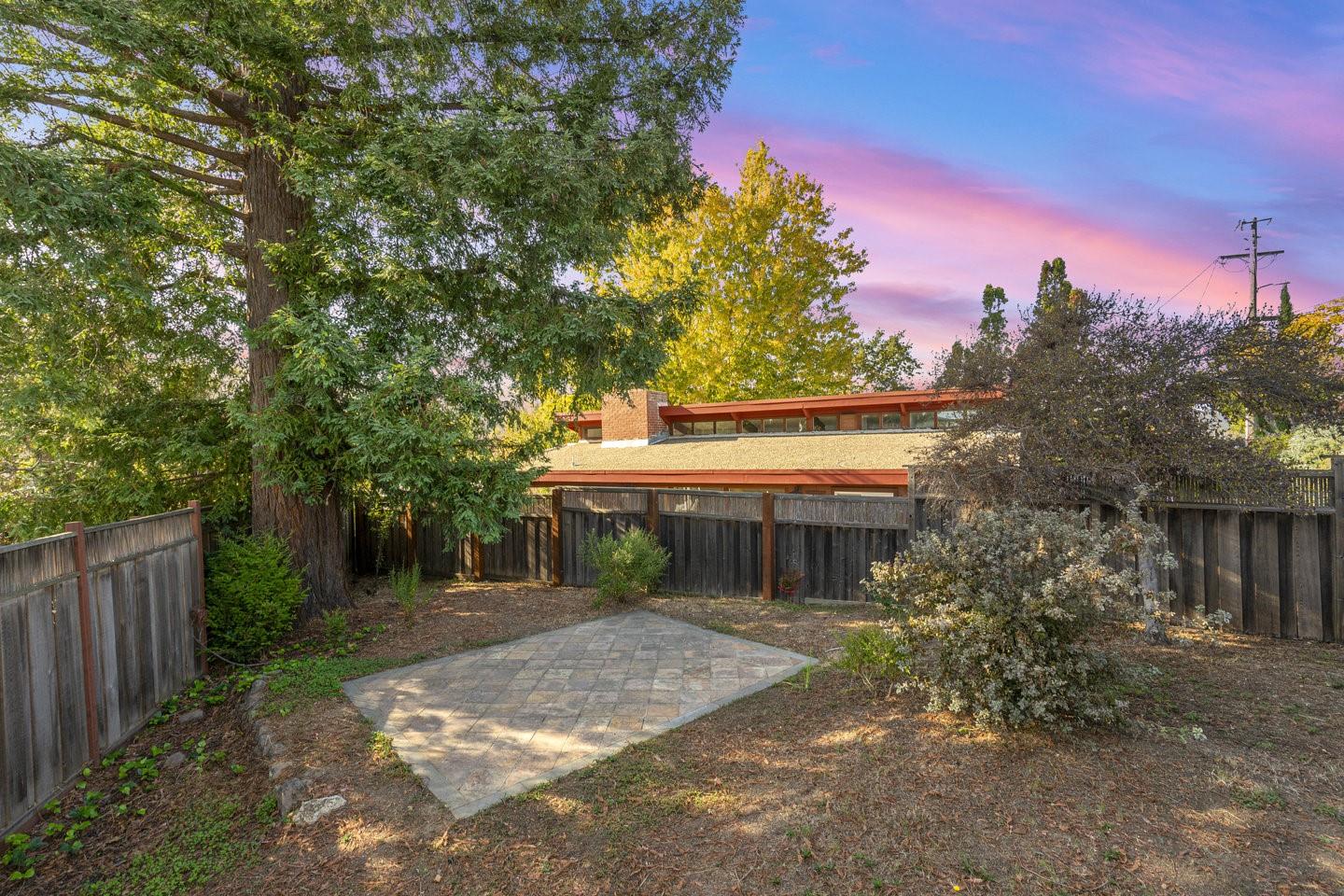 Detail Gallery Image 41 of 44 For 80 Hilltop Dr, San Carlos,  CA 94070 - 2 Beds | 1 Baths