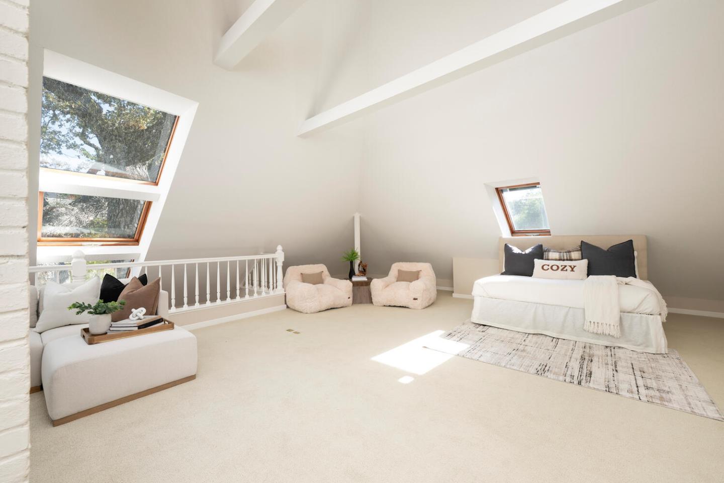 Detail Gallery Image 22 of 31 For 7 Montana Ln, Menlo Park,  CA 94025 - 3 Beds | 2/1 Baths