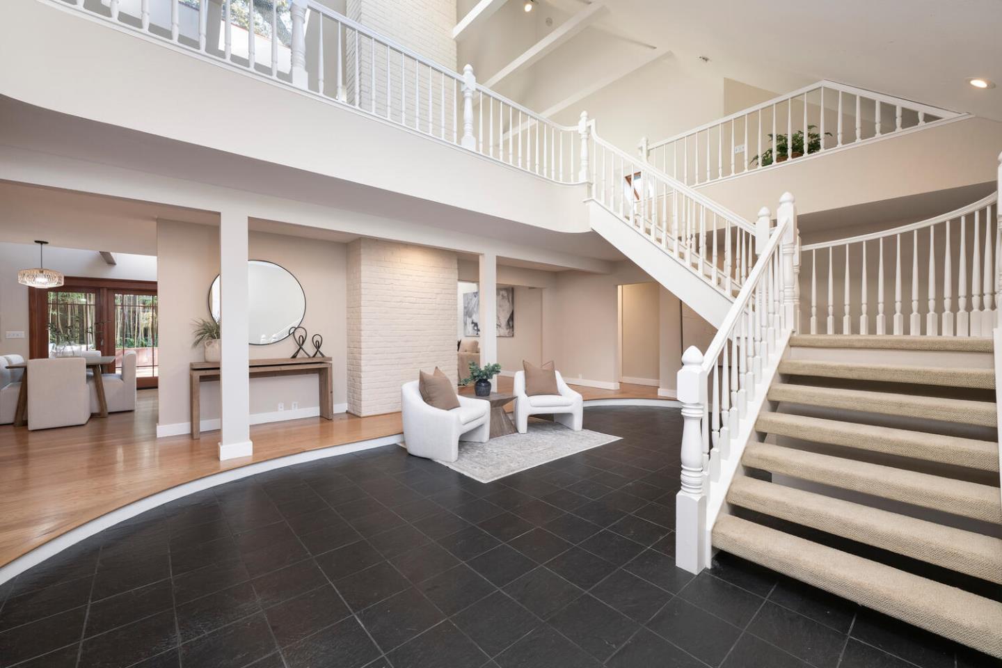 Detail Gallery Image 3 of 31 For 7 Montana Ln, Menlo Park,  CA 94025 - 3 Beds | 2/1 Baths