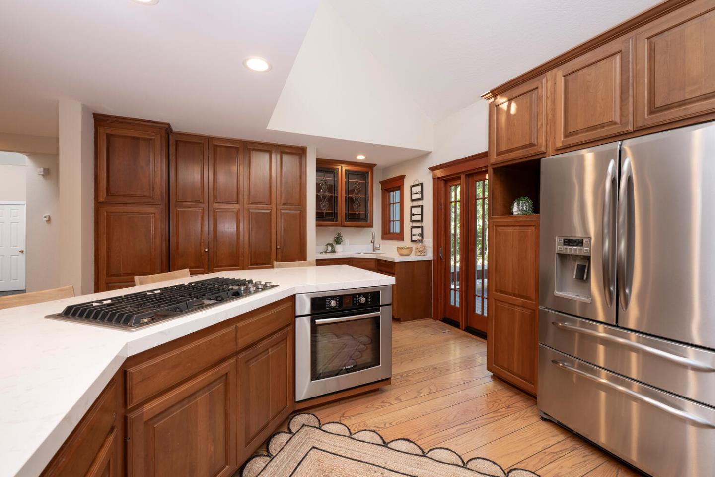 Detail Gallery Image 9 of 31 For 7 Montana Ln, Menlo Park,  CA 94025 - 3 Beds | 2/1 Baths