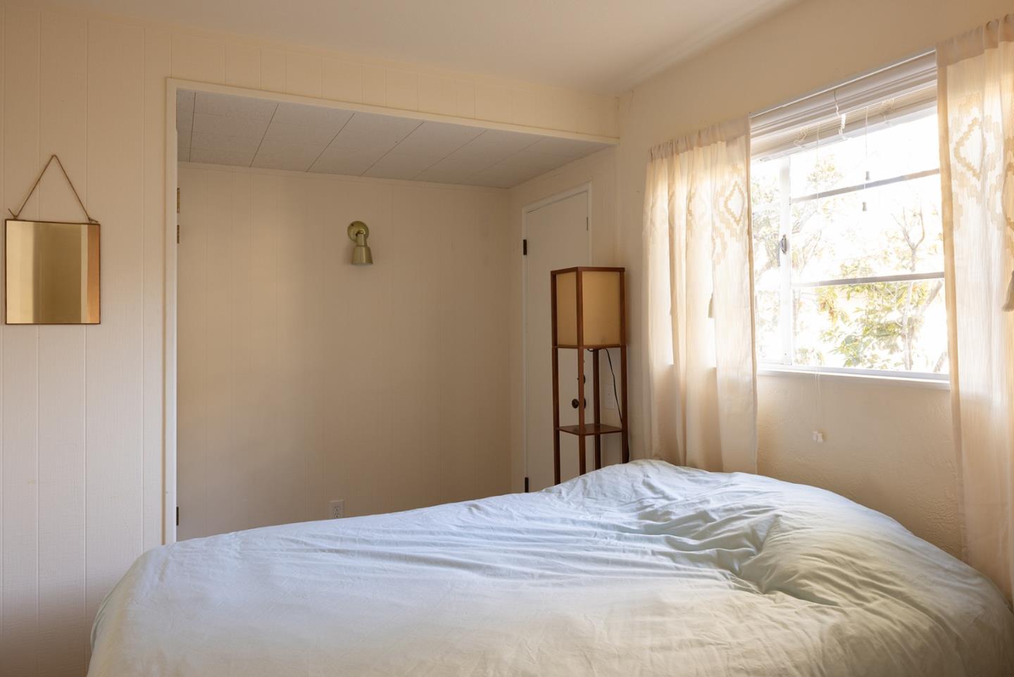 Detail Gallery Image 13 of 25 For 26027 Mesa Dr, Carmel,  CA 93923 - 3 Beds | 2 Baths