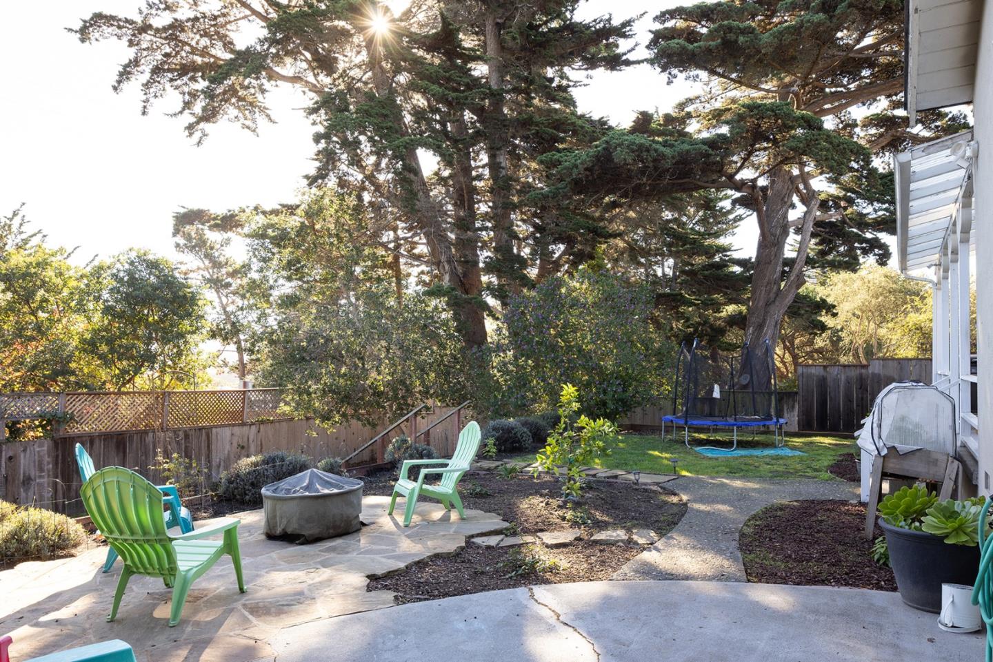 Detail Gallery Image 22 of 25 For 26027 Mesa Dr, Carmel,  CA 93923 - 3 Beds | 2 Baths