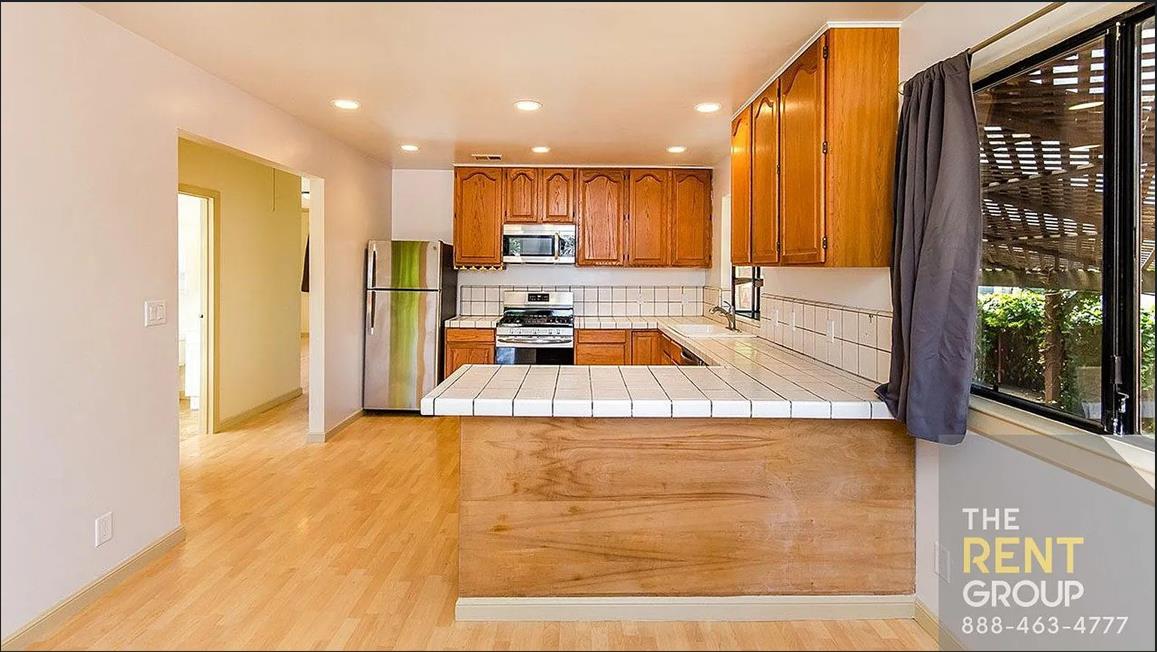 Detail Gallery Image 11 of 21 For 242 Jackson Ave, Redwood City,  CA 94061 - 2 Beds | 1 Baths