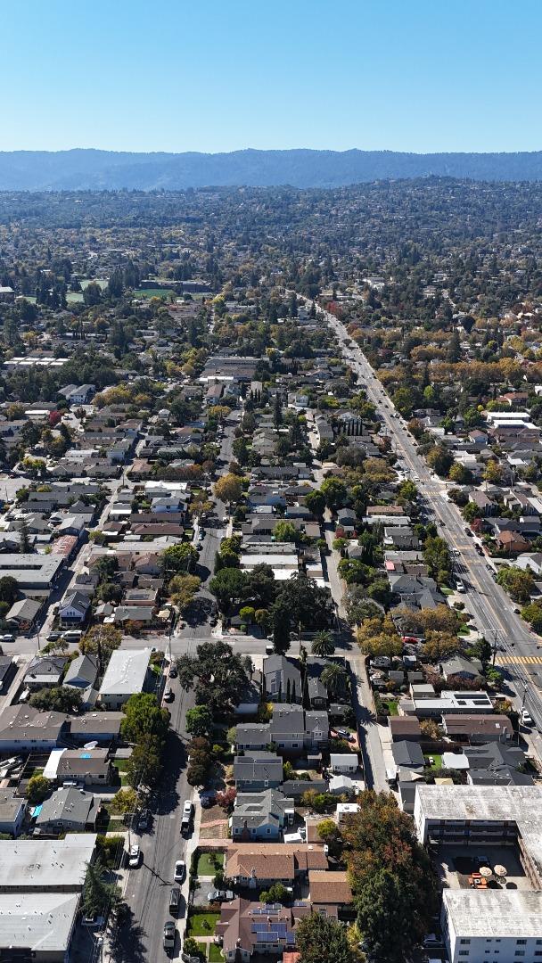 Detail Gallery Image 2 of 21 For 242 Jackson Ave, Redwood City,  CA 94061 - 2 Beds | 1 Baths