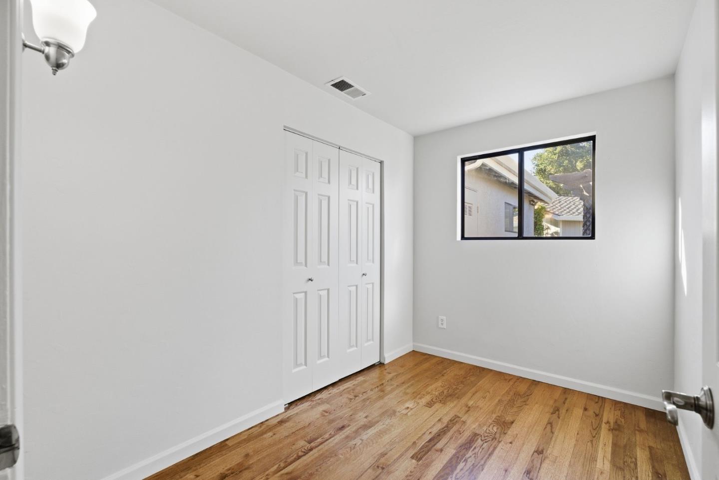 Detail Gallery Image 11 of 42 For 119 Florence St, Sunnyvale,  CA 94086 - 3 Beds | 1/1 Baths
