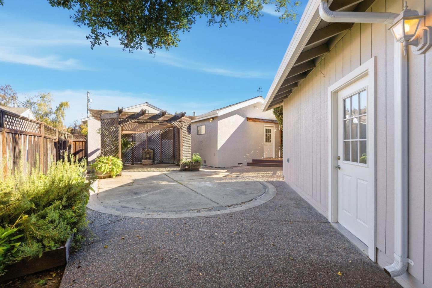 Detail Gallery Image 28 of 42 For 119 Florence St, Sunnyvale,  CA 94086 - 3 Beds | 1/1 Baths