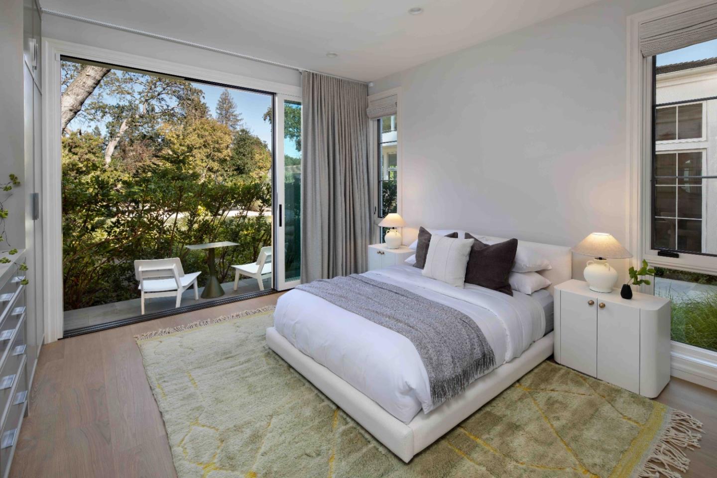 Detail Gallery Image 15 of 15 For 273 Austin Ave, Atherton,  CA 94027 - 5 Beds | 5/1 Baths