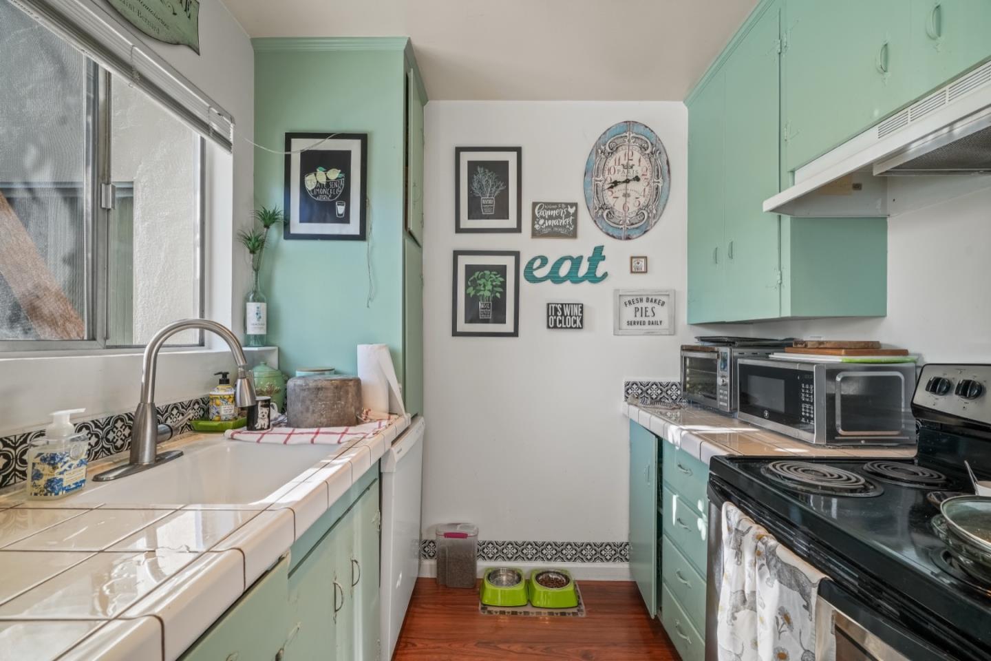 Detail Gallery Image 13 of 41 For 444 Villa Ter, San Mateo,  CA 94401 - – Beds | – Baths