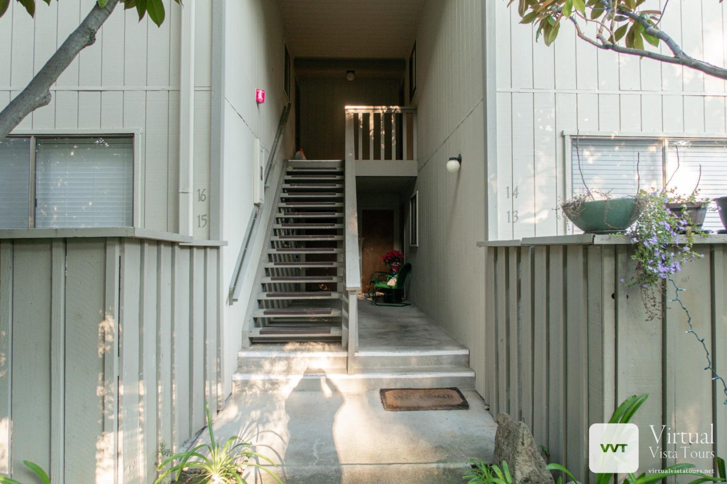 Detail Gallery Image 10 of 41 For 14333 Saratoga Ave #14,  Saratoga,  CA 95070 - 2 Beds | 2 Baths
