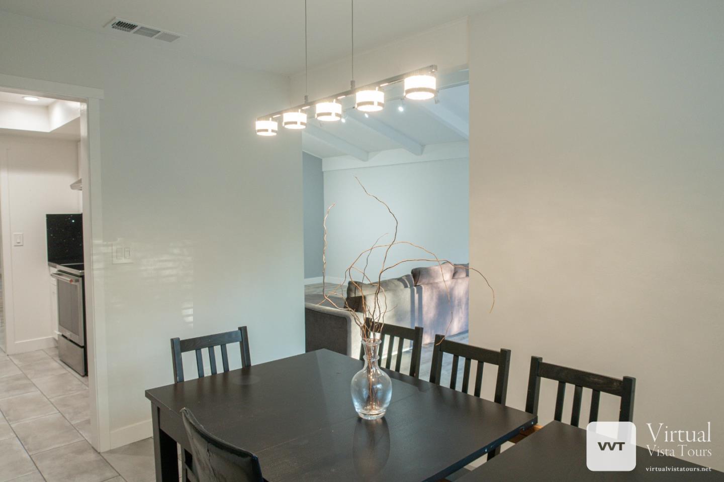 Detail Gallery Image 17 of 41 For 14333 Saratoga Ave #14,  Saratoga,  CA 95070 - 2 Beds | 2 Baths