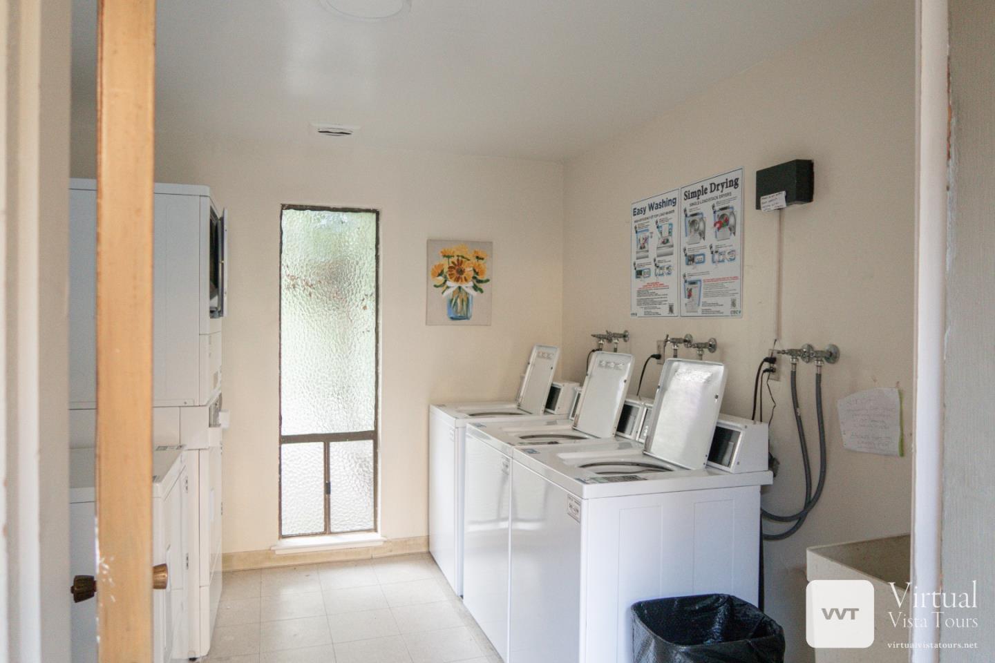 Detail Gallery Image 3 of 41 For 14333 Saratoga Ave #14,  Saratoga,  CA 95070 - 2 Beds | 2 Baths