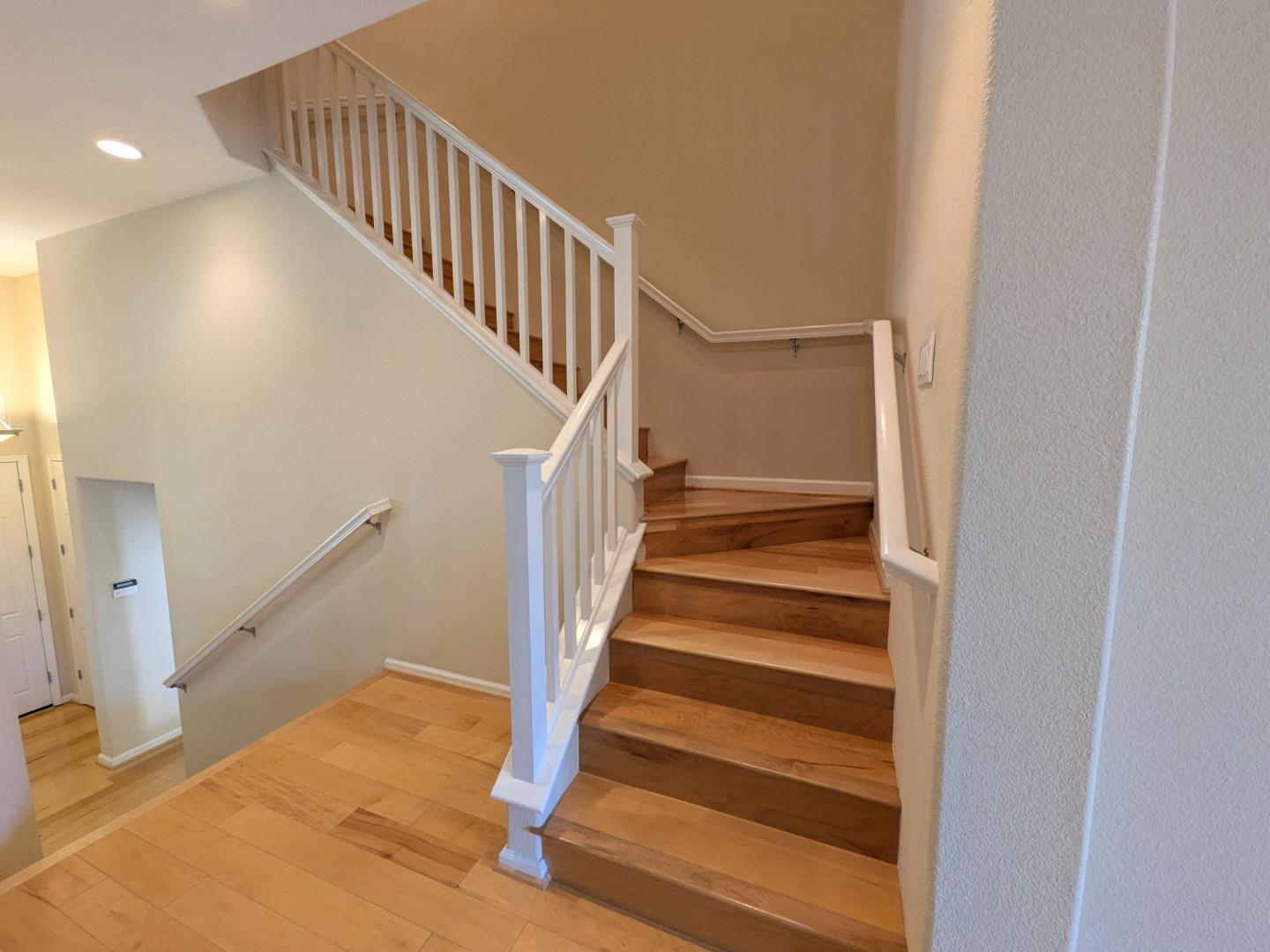 Detail Gallery Image 14 of 27 For 4086 Crandall Cir, Santa Clara,  CA 95054 - 2 Beds | 2/1 Baths