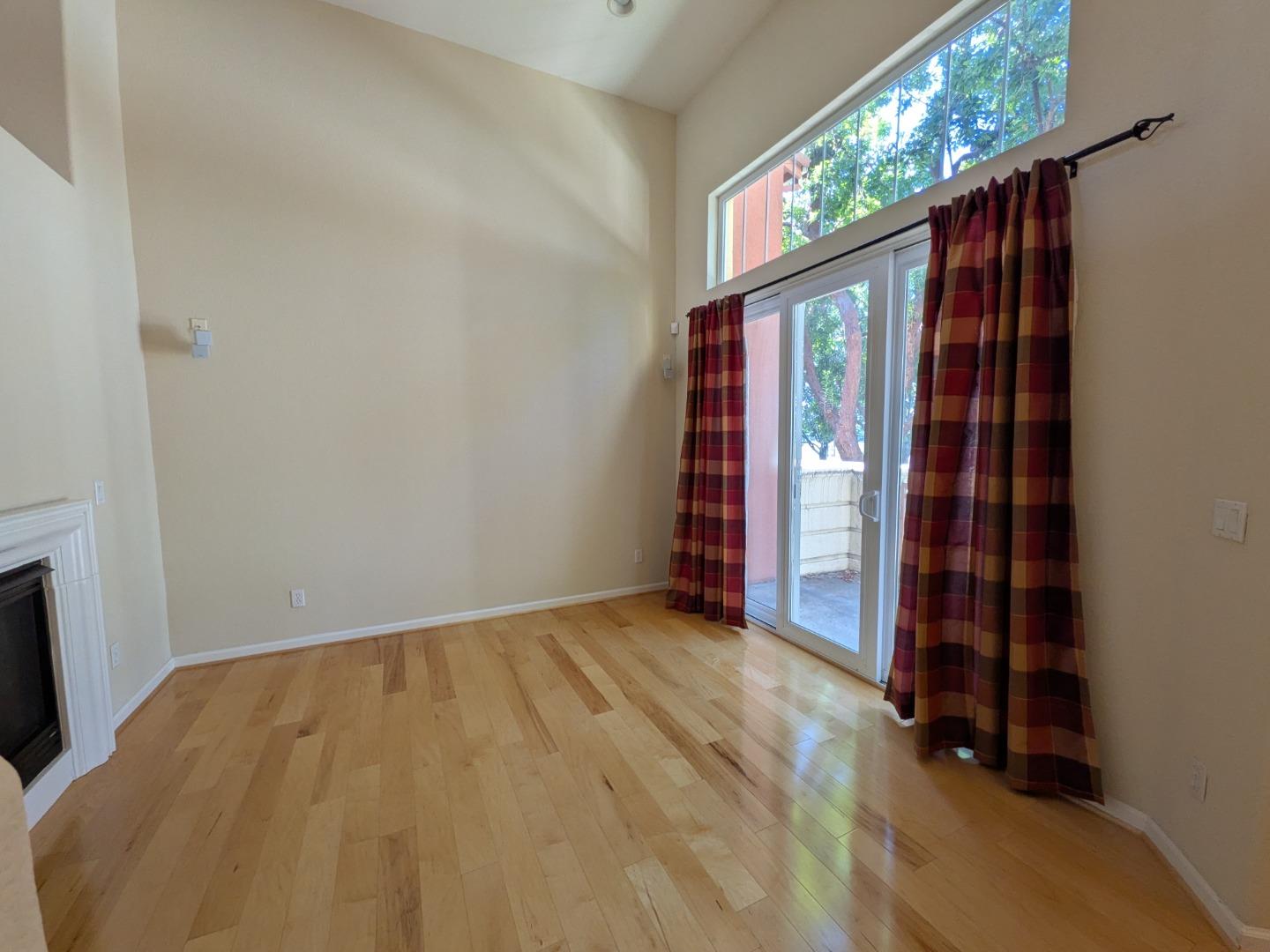 Detail Gallery Image 22 of 27 For 4086 Crandall Cir, Santa Clara,  CA 95054 - 2 Beds | 2/1 Baths