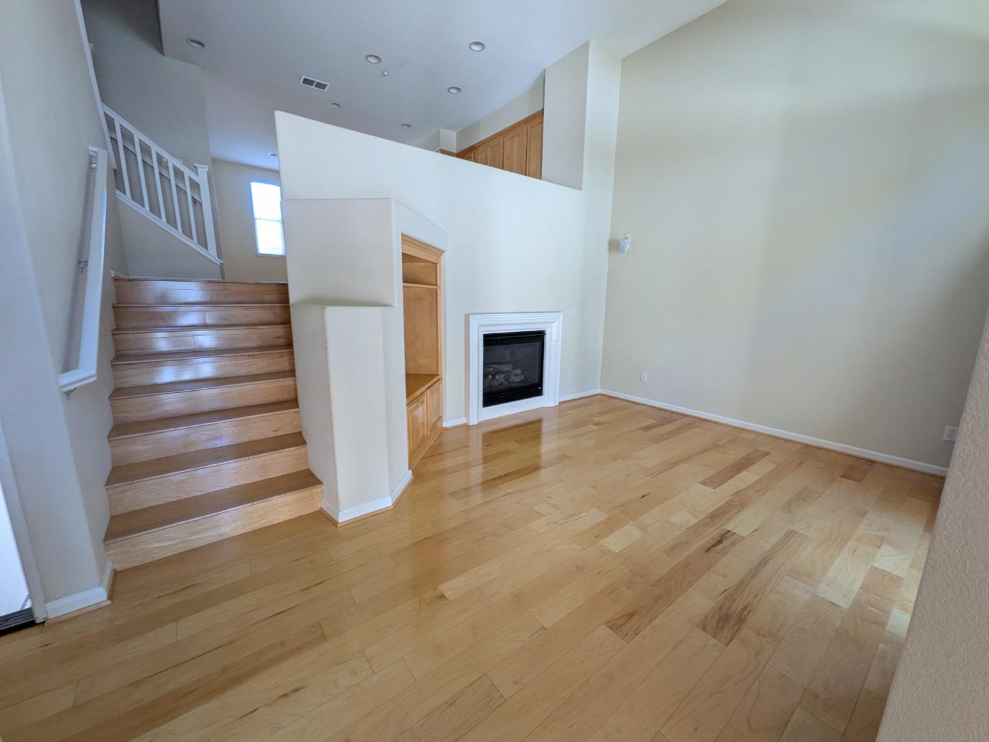 Detail Gallery Image 25 of 27 For 4086 Crandall Cir, Santa Clara,  CA 95054 - 2 Beds | 2/1 Baths