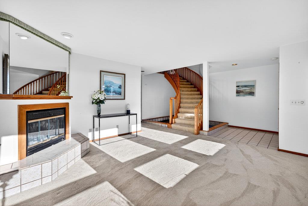 Detail Gallery Image 11 of 58 For 3475 Edgefield Pl, Carmel,  CA 93923 - 4 Beds | 2/1 Baths