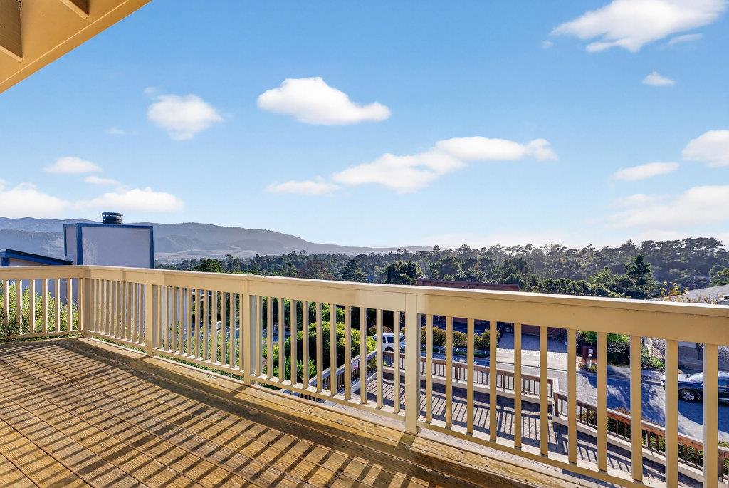 Detail Gallery Image 26 of 58 For 3475 Edgefield Pl, Carmel,  CA 93923 - 4 Beds | 2/1 Baths