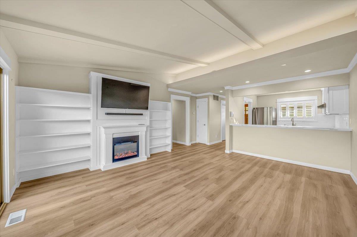 Detail Gallery Image 12 of 32 For 44 Hacienda Carmel, Carmel,  CA 93923 - 2 Beds | 2 Baths