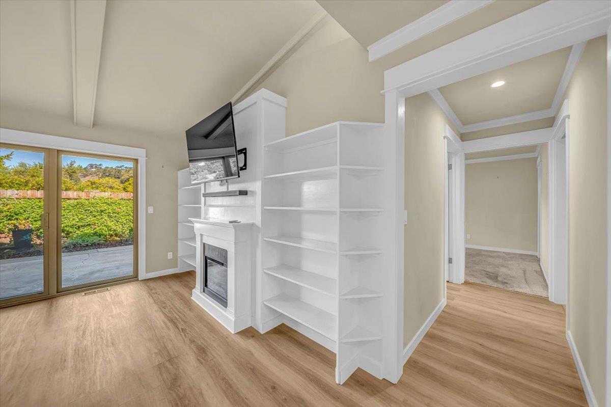 Detail Gallery Image 15 of 32 For 44 Hacienda Carmel, Carmel,  CA 93923 - 2 Beds | 2 Baths