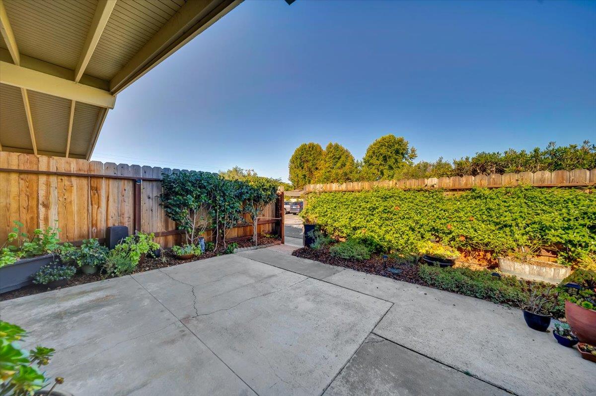 Detail Gallery Image 29 of 32 For 44 Hacienda Carmel, Carmel,  CA 93923 - 2 Beds | 2 Baths