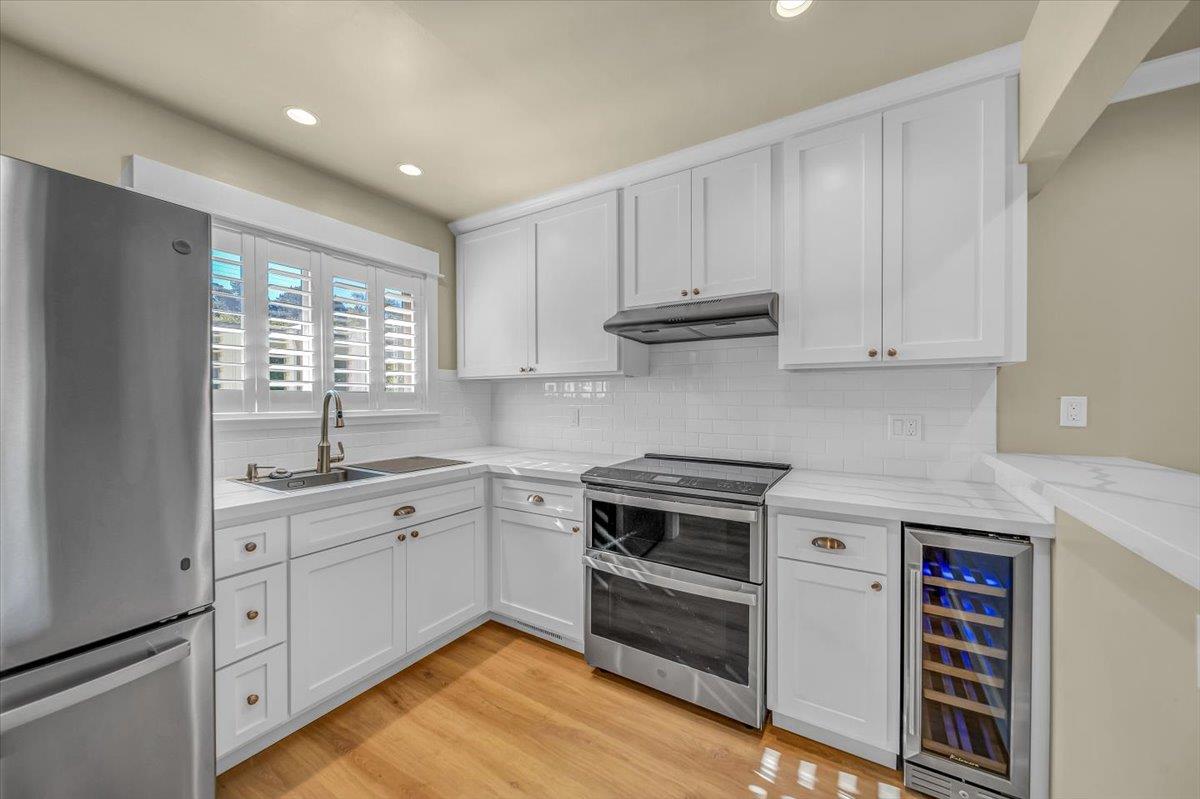 Detail Gallery Image 6 of 32 For 44 Hacienda Carmel, Carmel,  CA 93923 - 2 Beds | 2 Baths