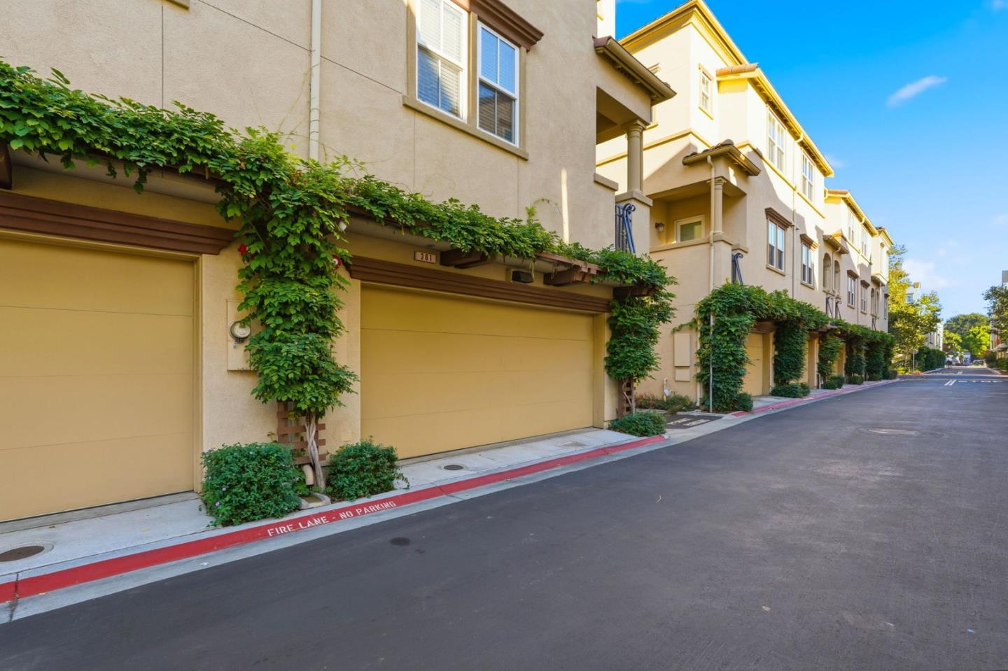 Detail Gallery Image 19 of 20 For 361 W Evelyn Ave, Mountain View,  CA 94041 - 3 Beds | 3/1 Baths