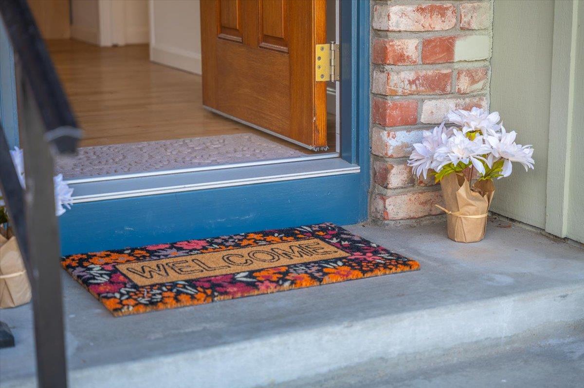 Detail Gallery Image 10 of 70 For 2120 Messina Pl, Monterey,  CA 93940 - 3 Beds | 2 Baths